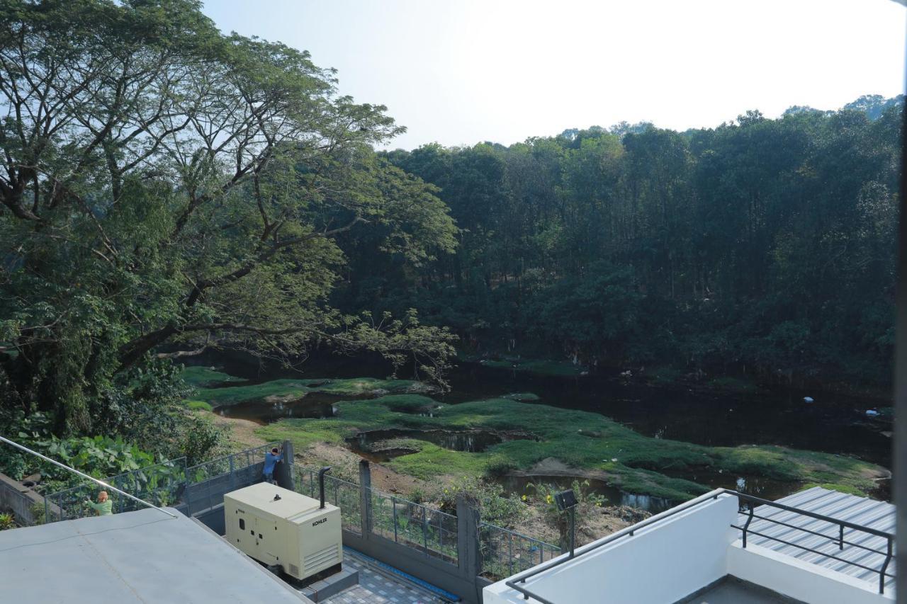 Mareena Kottayam Exterior photo